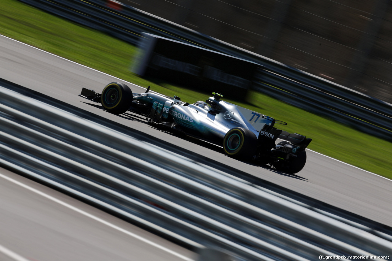 GP BRASILE, 10.11.2017 - Prove Libere 1, Valtteri Bottas (FIN) Mercedes AMG F1 W08