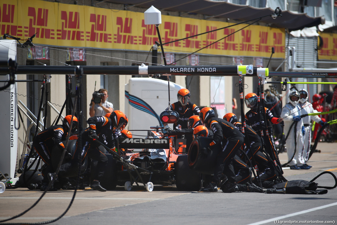 GP CANADA, 11.06.2017- Gara, Fernando Alonso (ESP) McLaren Honda MCL32