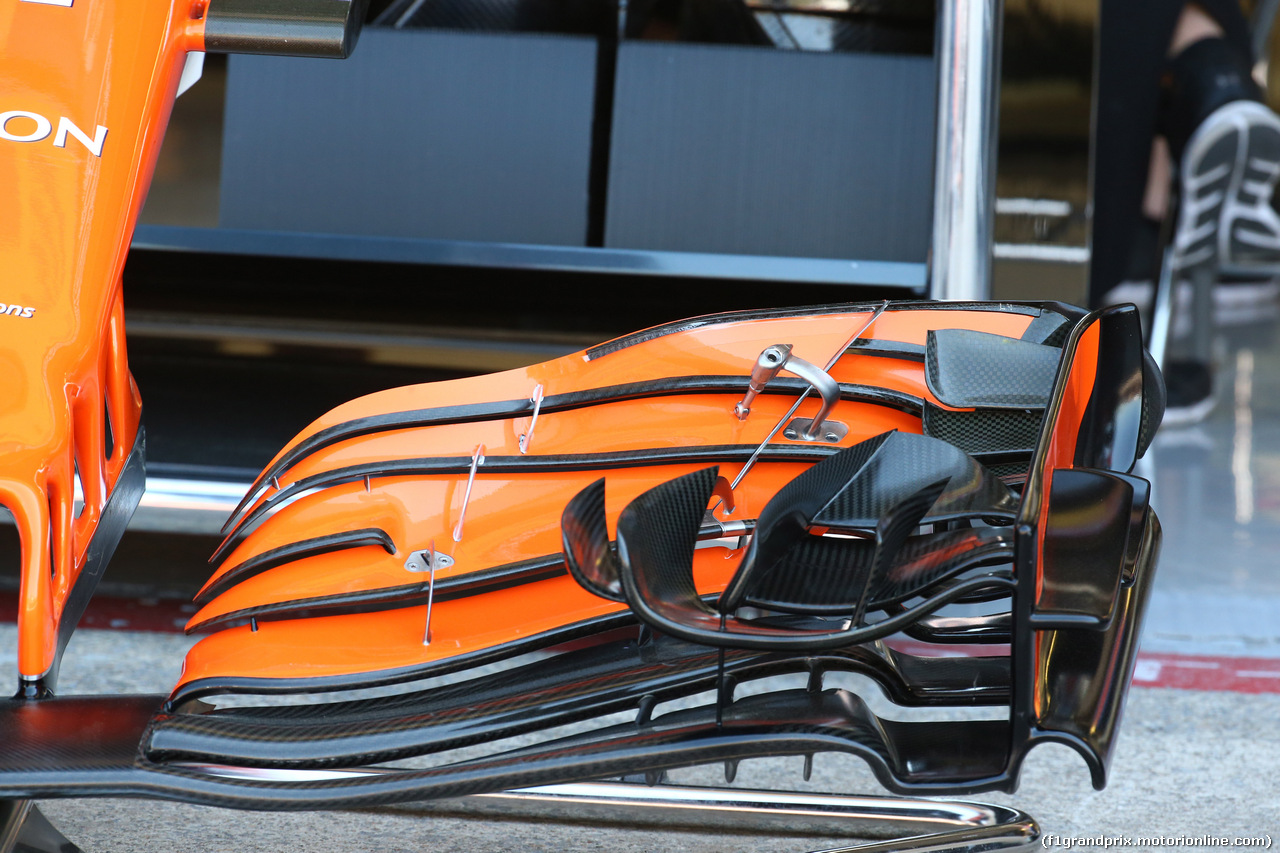 GP CANADA, 08.06.2017- McLaren Honda MCL32 Frontal Wing detail