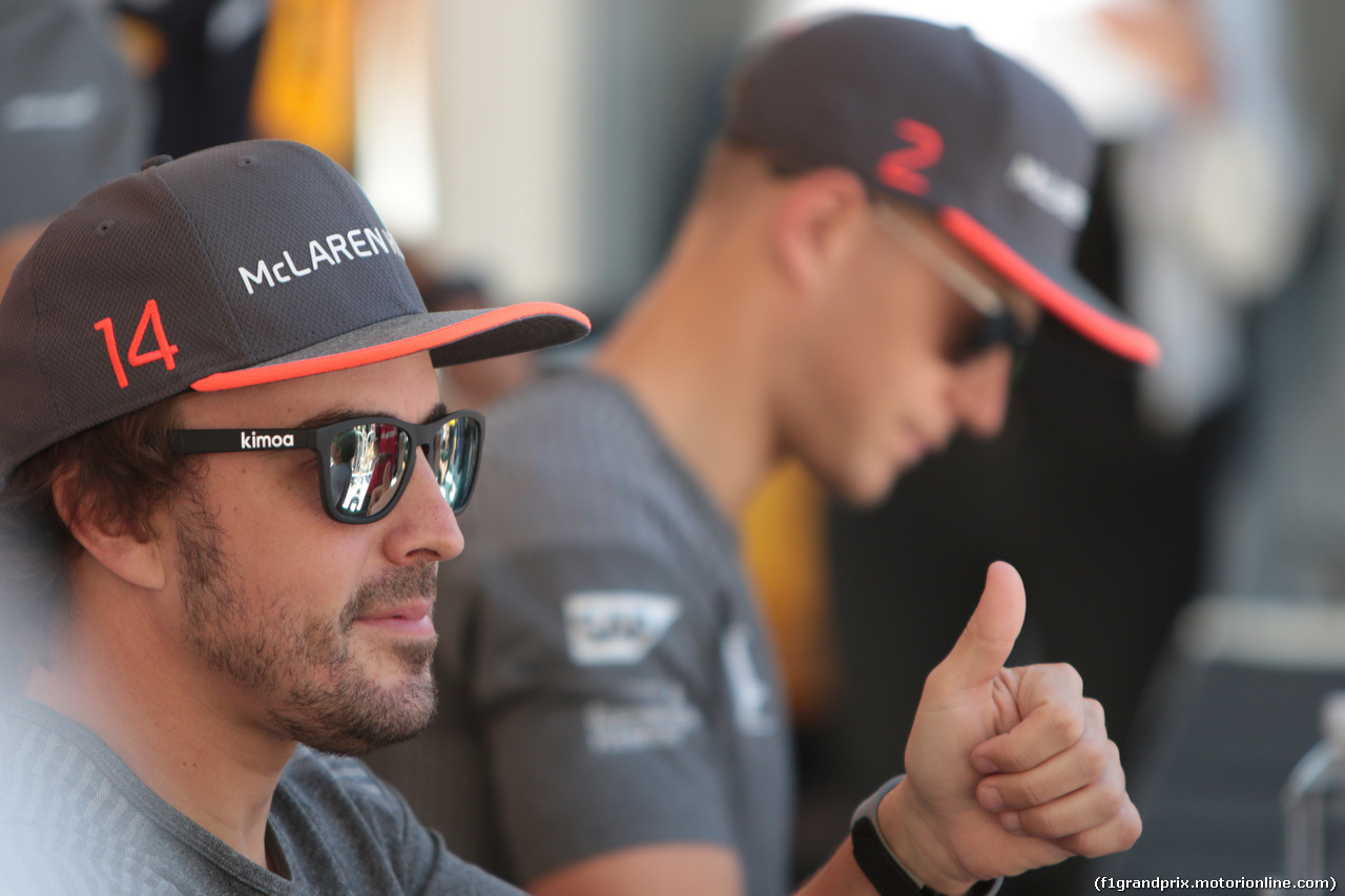 GP CANADA, 08.06.2017- Fernando Alonso (ESP) McLaren Honda MCL32