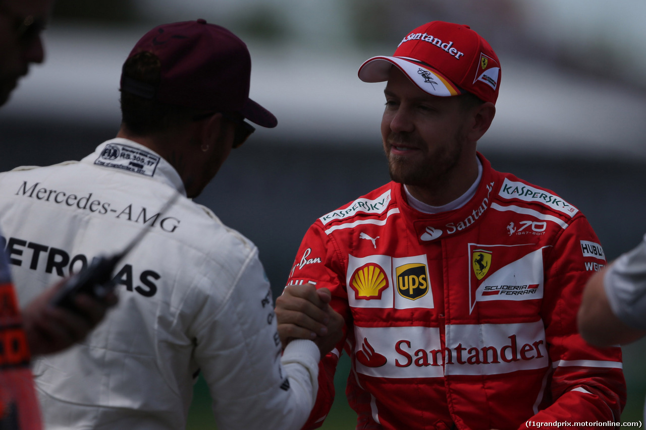 GP CANADA, 10.06.2017- Qualifiche, Lewis Hamilton (GBR) Mercedes AMG F1 W08  shake hands of Sebastian Vettel (GER) Ferrari SF70H