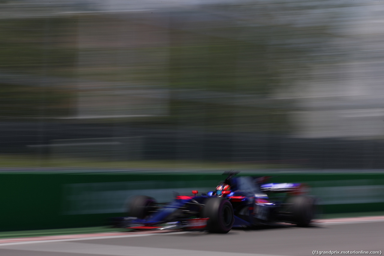 GP CANADA, 10.06.2017- Qualifiche, Daniil Kvyat (RUS) Scuderia Toro Rosso STR12