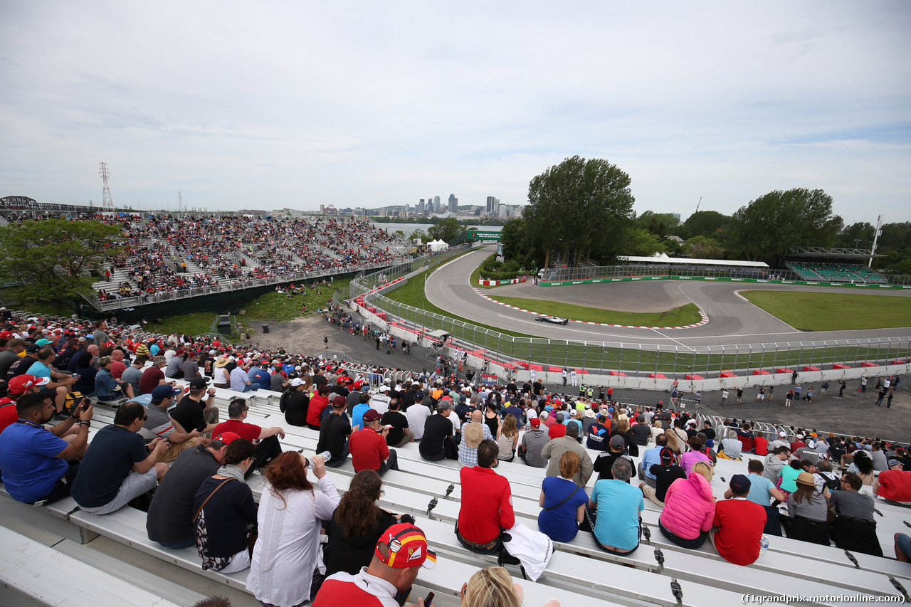 GP CANADA, 08.06.2017- Prove Libere 1, Lewis Hamilton (GBR) Mercedes AMG F1 W08