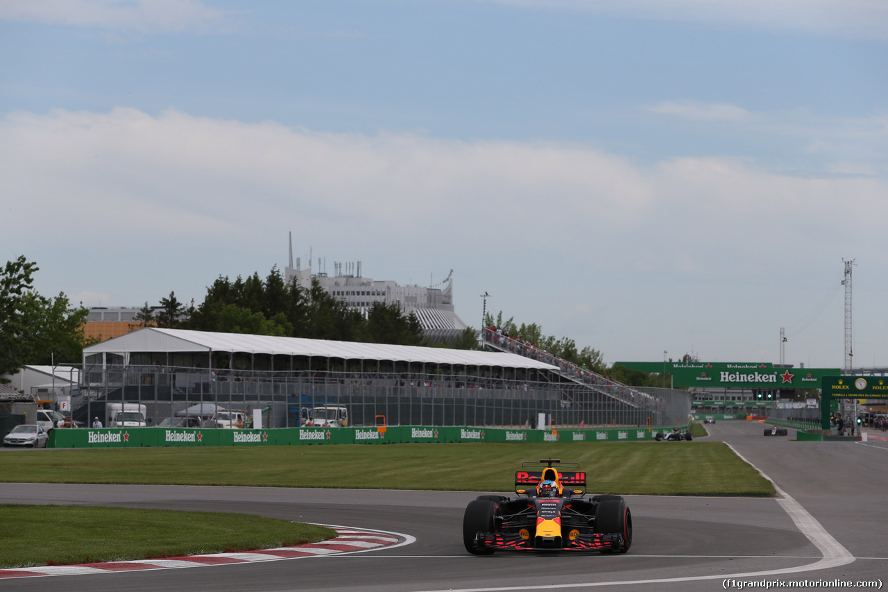 GP CANADA, 08.06.2017- Prove Libere 1, Daniel Ricciardo (AUS) Red Bull Racing RB13