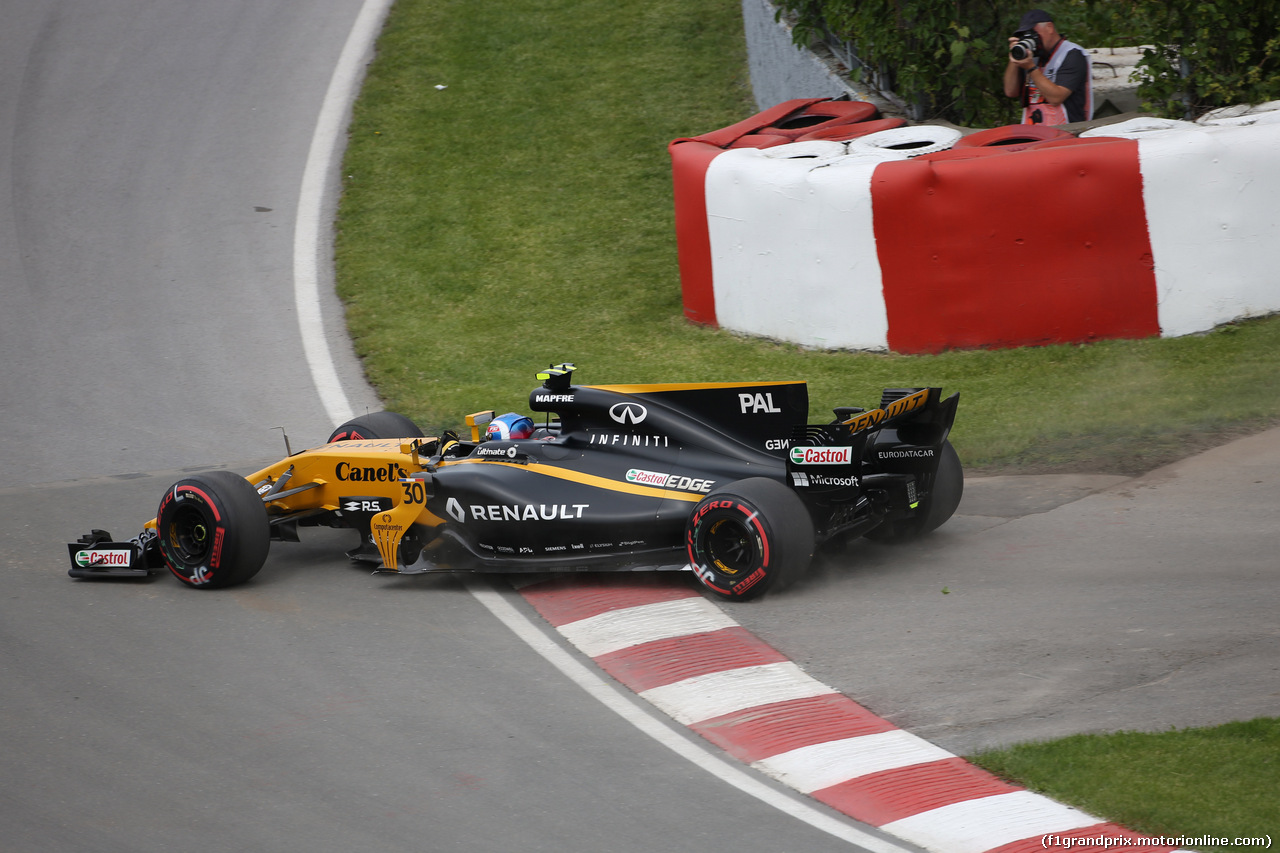 GP CANADA, 08.06.2017- Prove Libere 1, Jolyon Palmer (GBR) Renault Sport F1 Team RS17