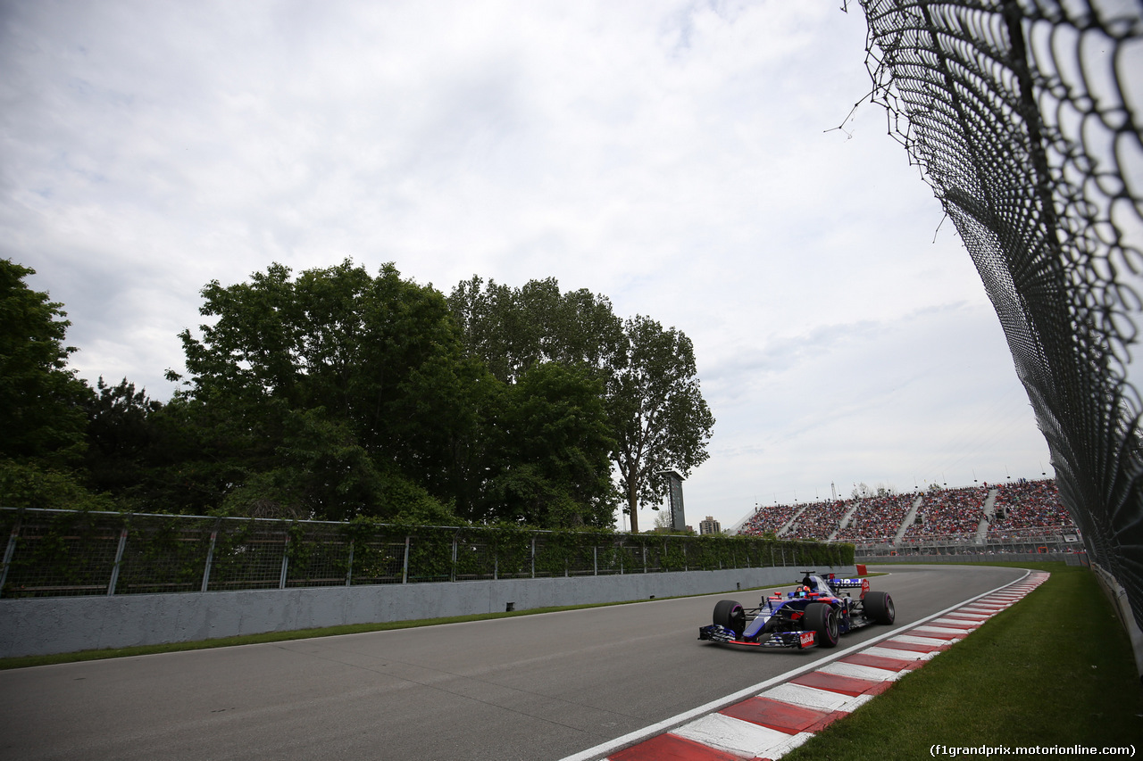 GP CANADA, 09.06.2017- Prove Libere 2, Carlos Sainz Jr (ESP) Scuderia Toro Rosso STR12