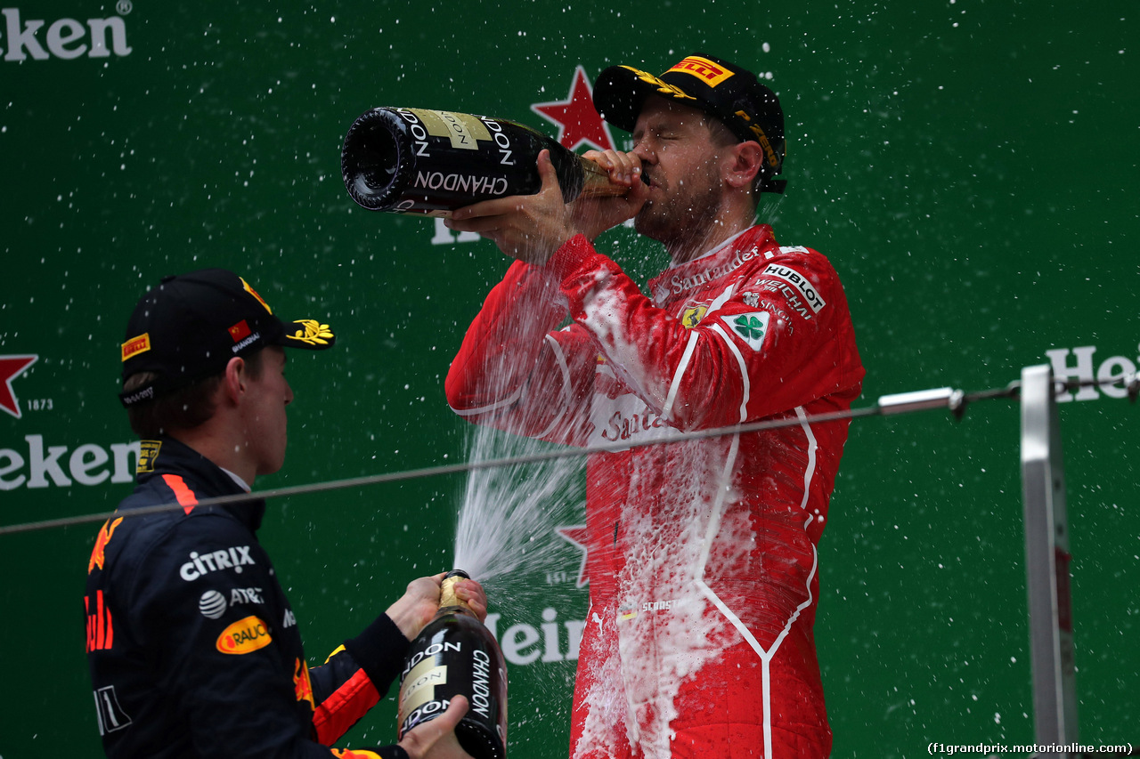 GP CINA, 09.04.2017 - Gara, 2nd place Sebastian Vettel (GER) Ferrari SF70H e 3rd place Max Verstappen (NED) Red Bull Racing RB13