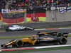 GP CINA, 09.04.2017 - Gara, Nico Hulkenberg (GER) Renault Sport F1 Team RS17 e Felipe Massa (BRA) Williams FW40