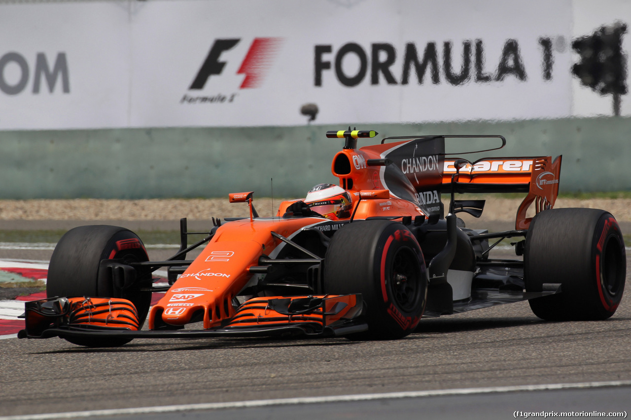 GP CINA, 07.04.2017 - Prove Libere 3, Stoffel Vandoorne (BEL) McLaren MCL32