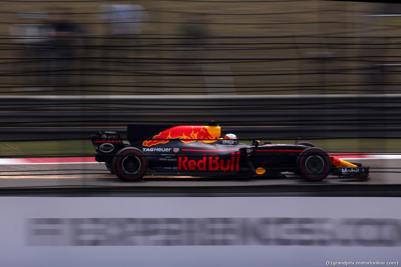 GP CINA, 07.04.2017 - Prove Libere 3, Daniel Ricciardo (AUS) Red Bull Racing RB13