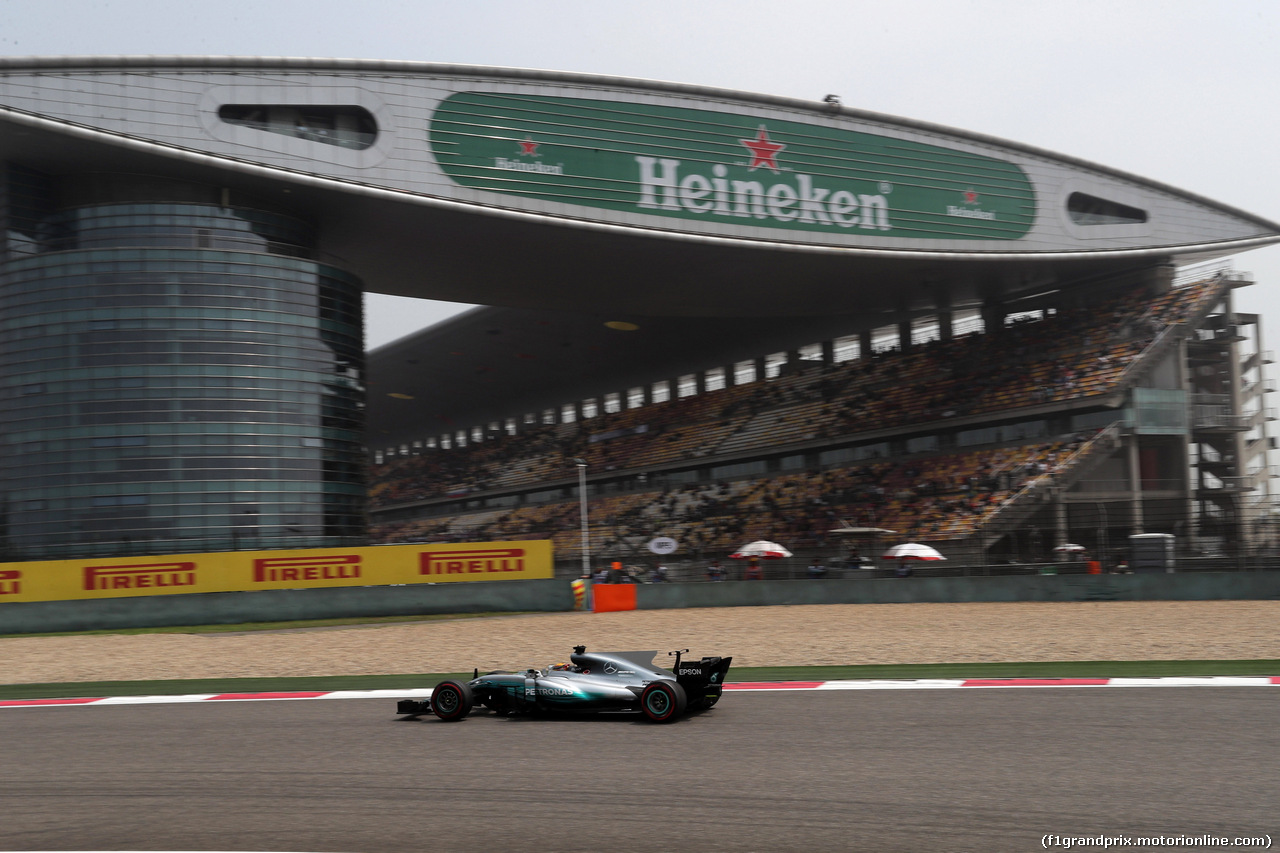 GP CINA, 07.04.2017 - Prove Libere 3, Lewis Hamilton (GBR) Mercedes AMG F1 W08