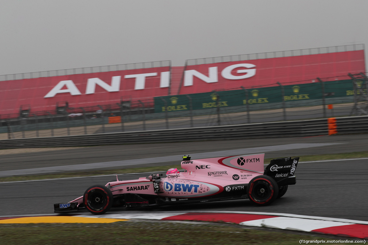GP CINA, 07.04.2017 - Prove Libere 3, Esteban Ocon (FRA) Sahara Force India F1 VJM10