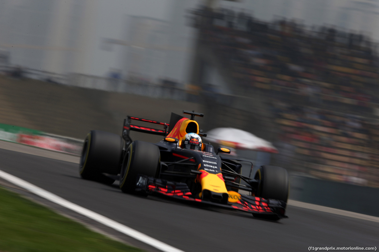 GP CINA, 08.04.2017- Prove Libere 3, Daniel Ricciardo (AUS) Red Bull Racing RB13