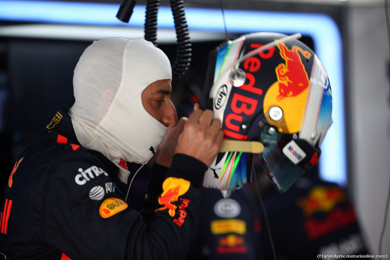 GP CINA, 08.04.2017 - Prove Libere 3, Daniel Ricciardo (AUS) Red Bull Racing RB13