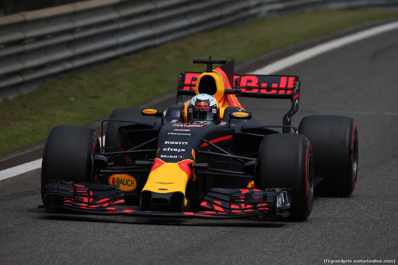 GP CINA, 08.04.2017 - Prove Libere 3, Daniel Ricciardo (AUS) Red Bull Racing RB13