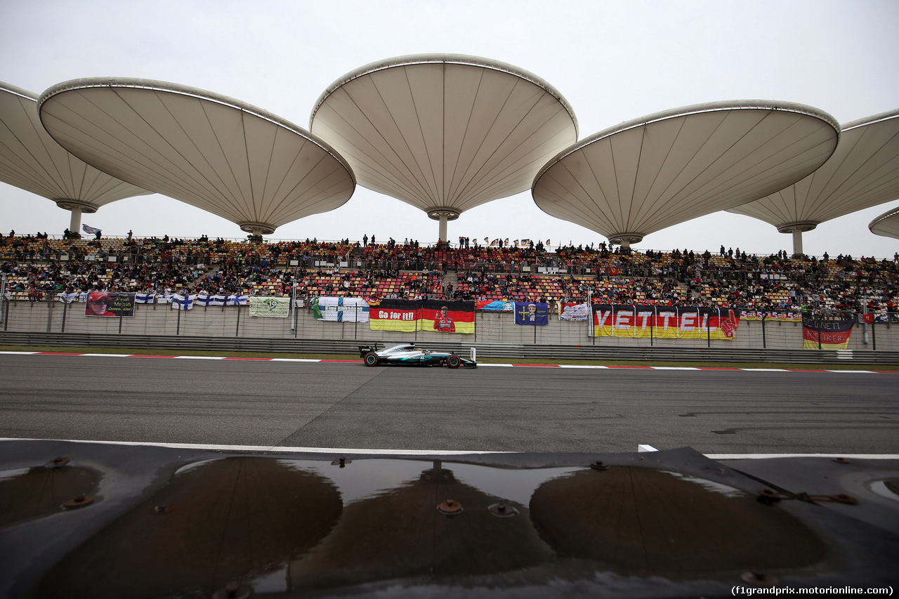 GP CINA, 08.04.2017- Prove Libere 3, Lewis Hamilton (GBR) Mercedes AMG F1 W08