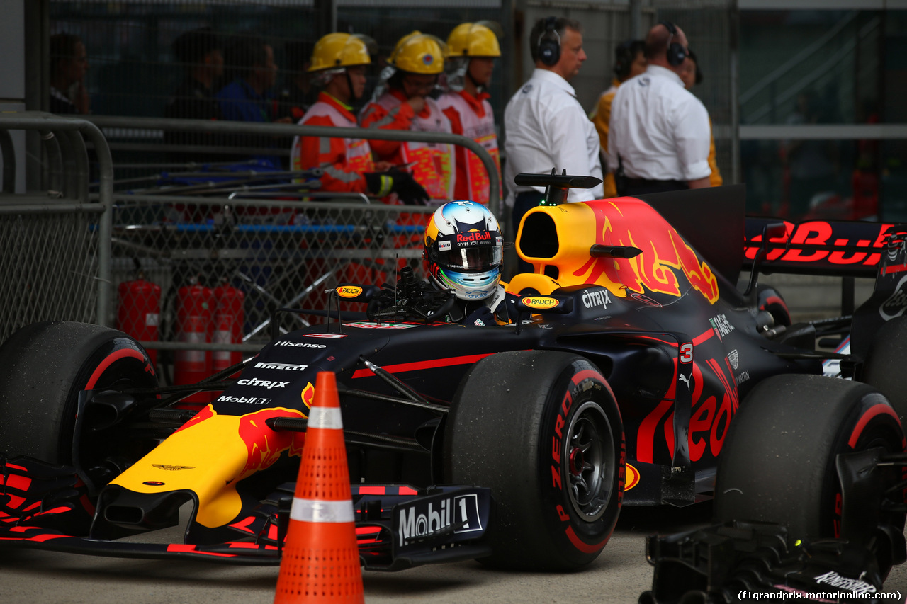 GP CINA, 08.04.2017 - Qualifiche, Daniel Ricciardo (AUS) Red Bull Racing RB13