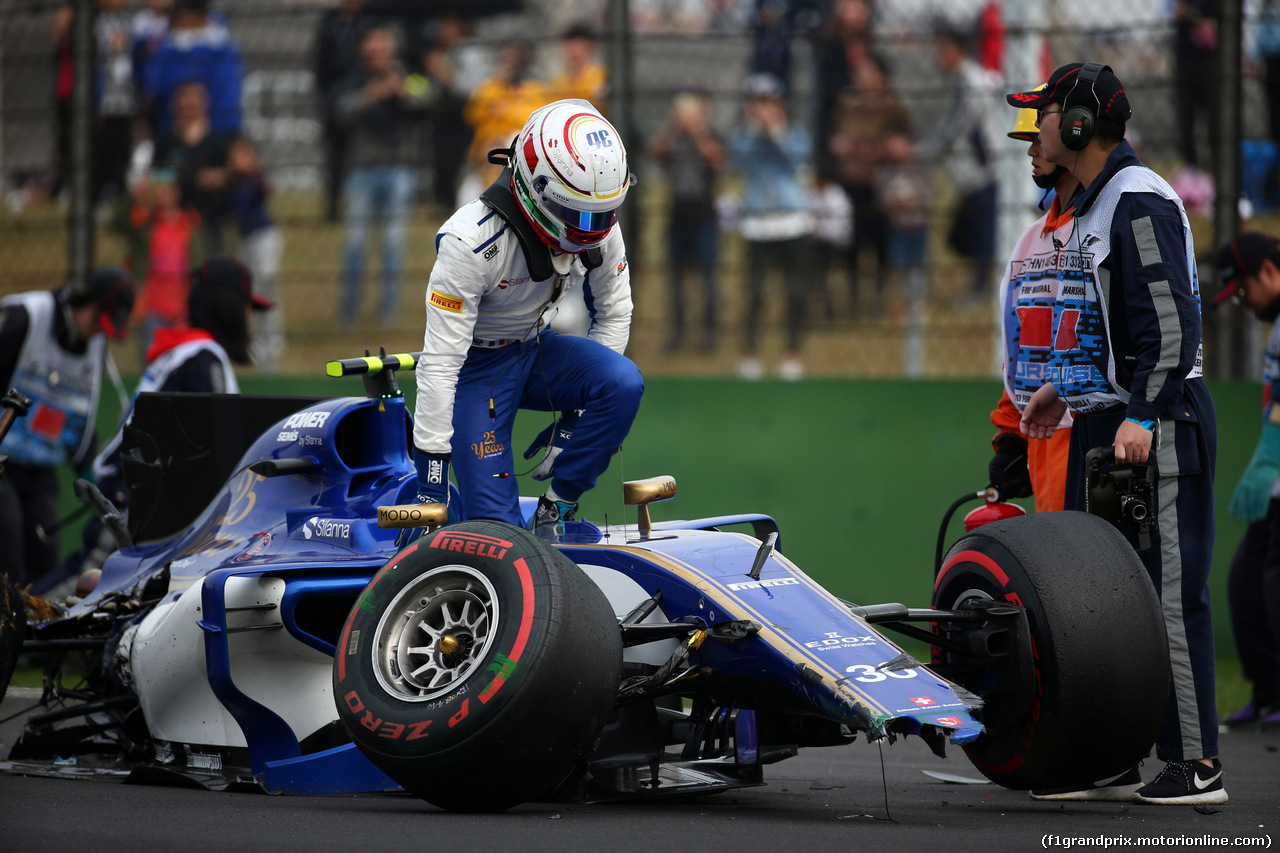 GP CINA, 08.04.2017 - Qualifiche, Crash, Antonio Giovinazzi (ITA) Sauber C36