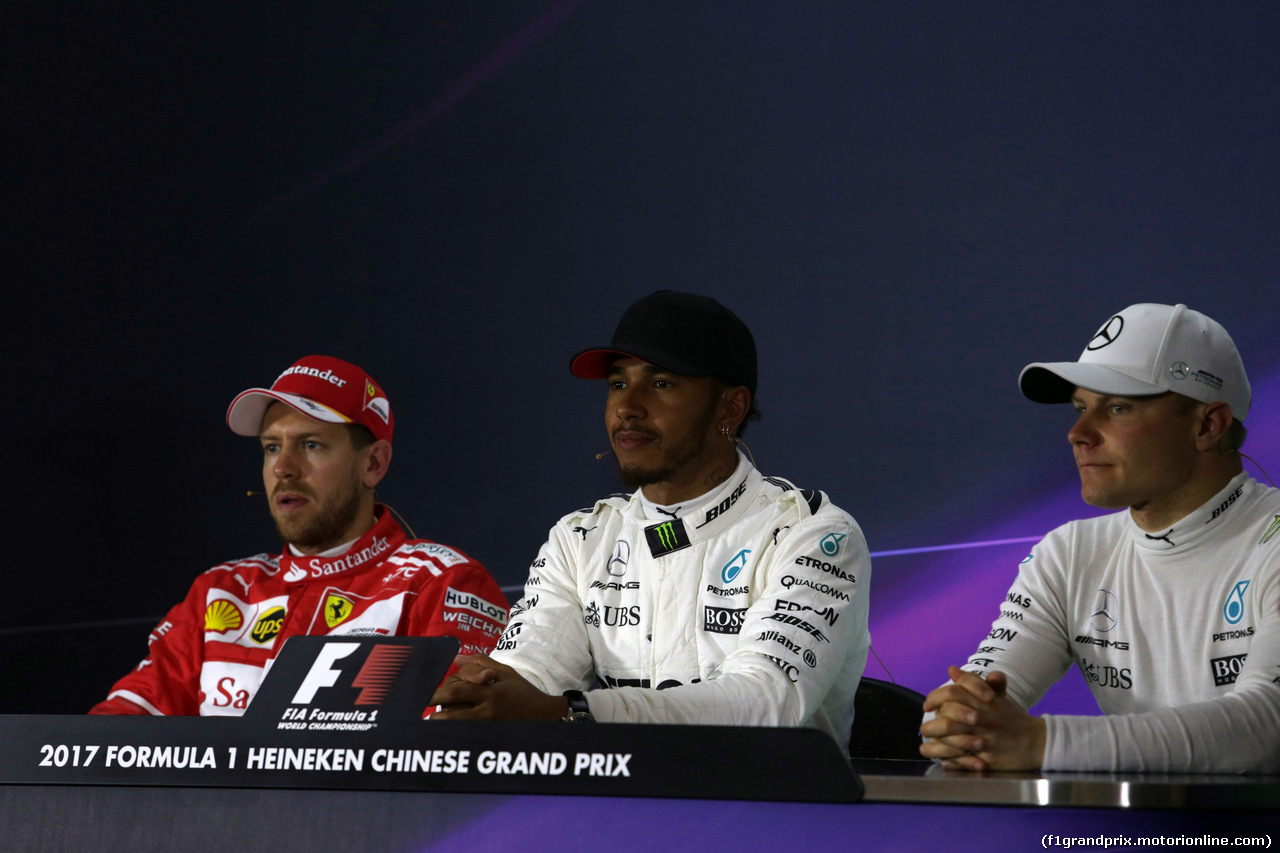 GP CINA, 08.04.2017 - Qualifiche, Conferenza Stampa, Sebastian Vettel (GER) Ferrari SF70H, Lewis Hamilton (GBR) Mercedes AMG F1 W08 e Valtteri Bottas (FIN) Mercedes AMG F1 W08