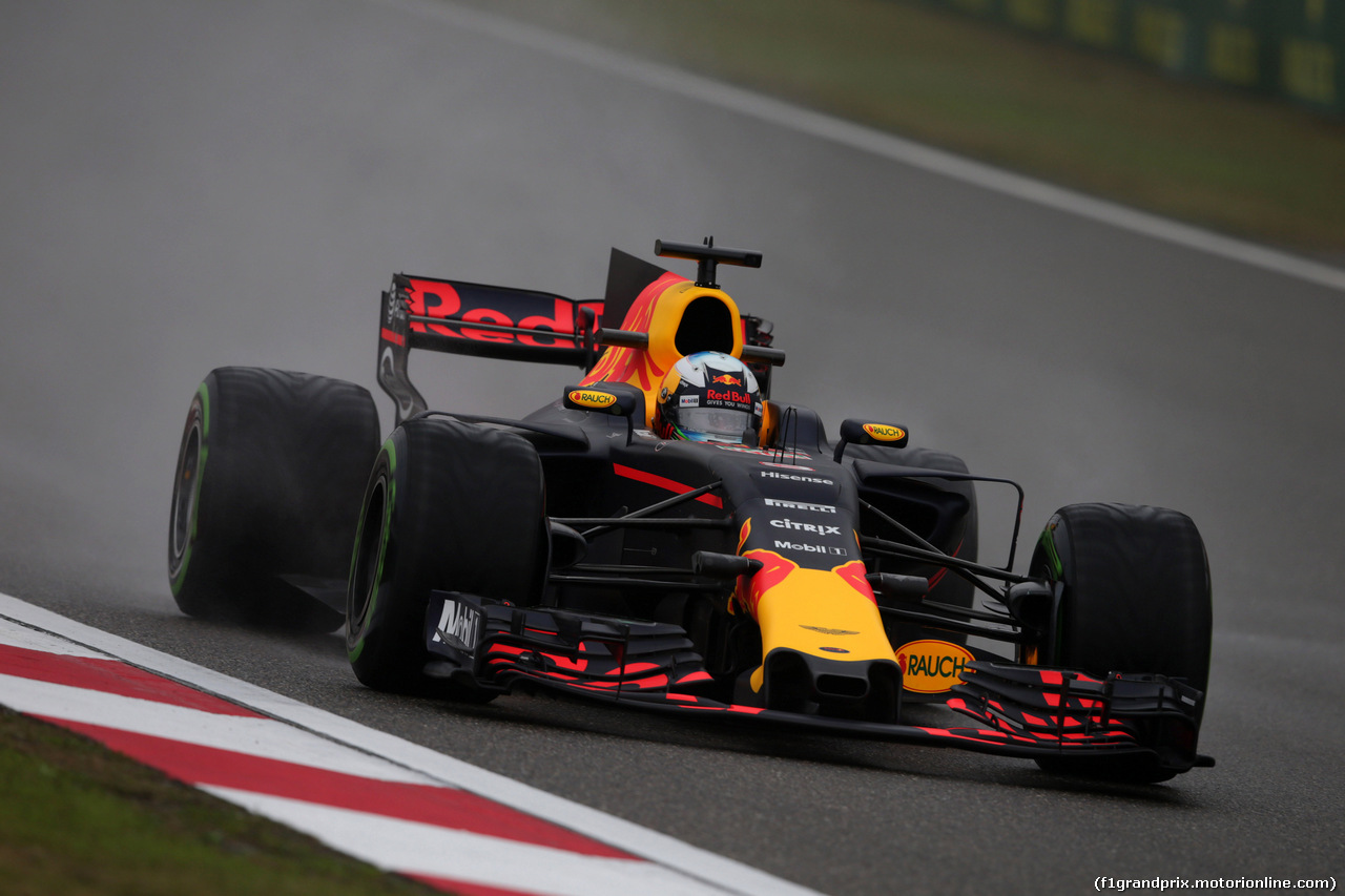 GP CINA, 07.04.2017 - Prove Libere 1, Daniel Ricciardo (AUS) Red Bull Racing RB13