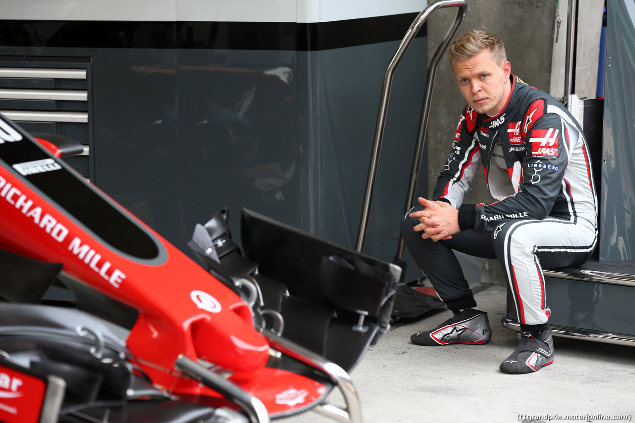 GP CINA, 07.04.2017 - Prove Libere 1, Kevin Magnussen (DEN) Haas F1 Team VF-17