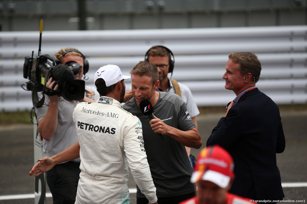 GP GIAPPONE, 07.10.2017- Lewis Hamilton (GBR) Mercedes AMG F1 W08  interviewed by Jenson Button (GBR) McLaren deserve driver