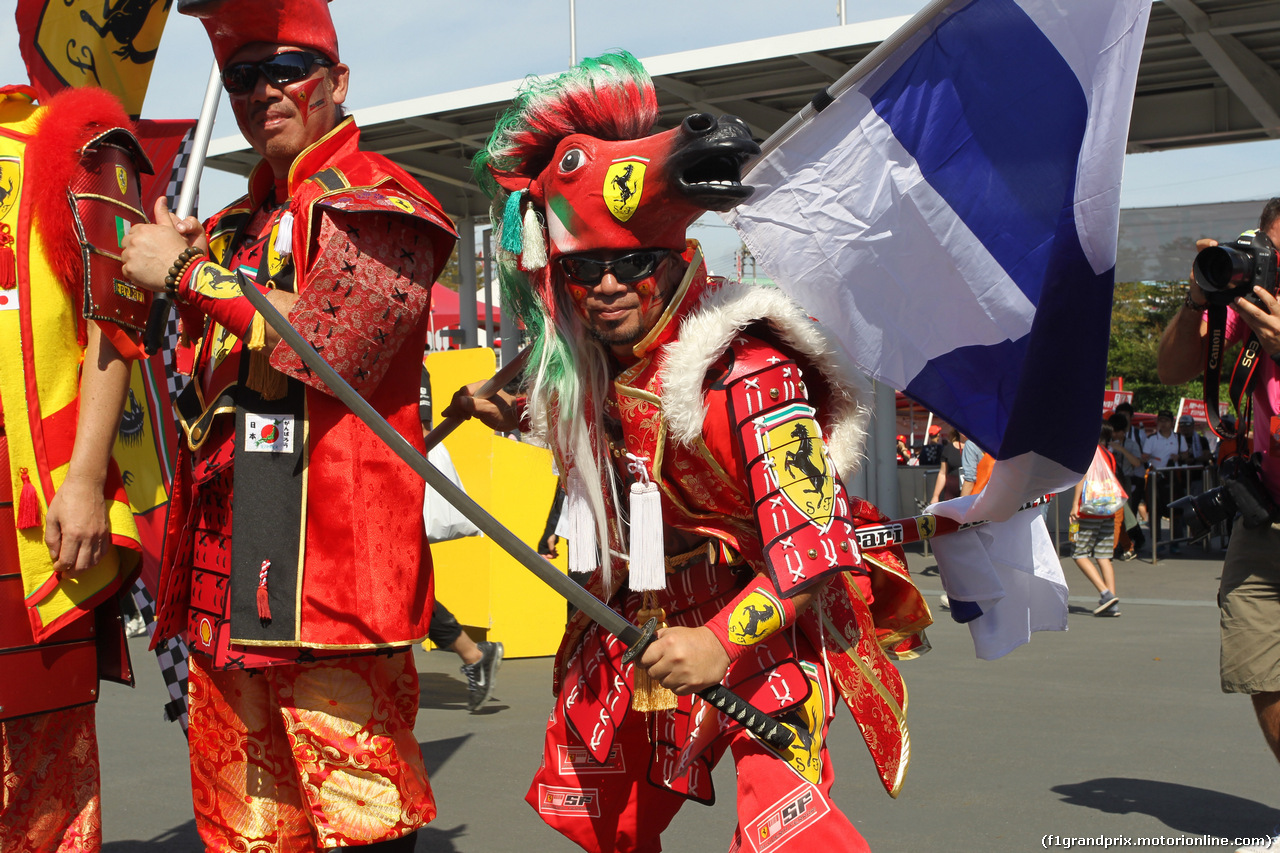 GP GIAPPONE, 08.10.2017- Ferrari Fans dressed like Samurai