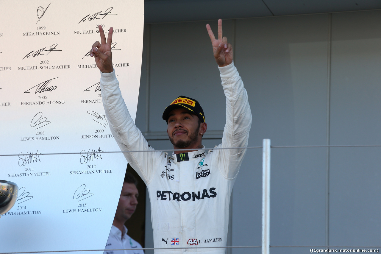 GP GIAPPONE, 08.10.2017- Podium, Lewis Hamilton (GBR) Mercedes AMG F1 W08