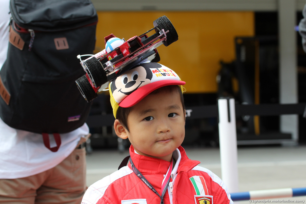 GP GIAPPONE, 05.10.2017- Young Ferrari Fan