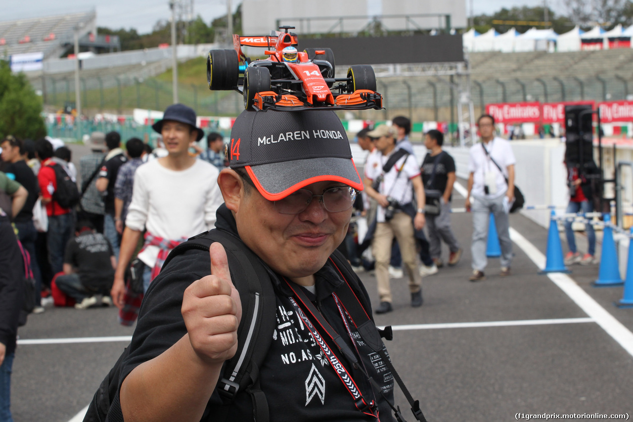 GP GIAPPONE, 05.10.2017- McLaren Honda Fan