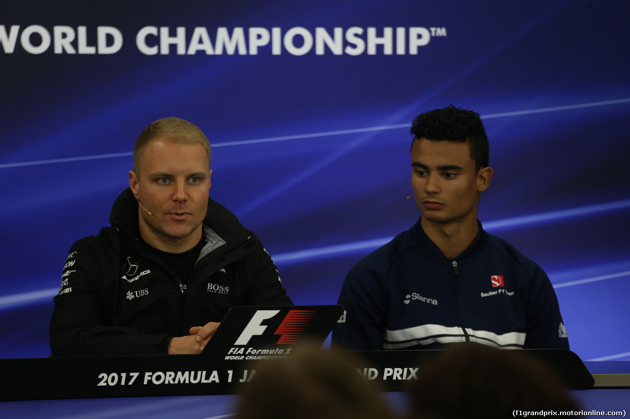 GP GIAPPONE, 05.10.2017- Giovedi' Press Conference,  L to R Valtteri Bottas (FIN) Mercedes AMG F1 W08 e Pascal Wehrlein (GER) Sauber C36