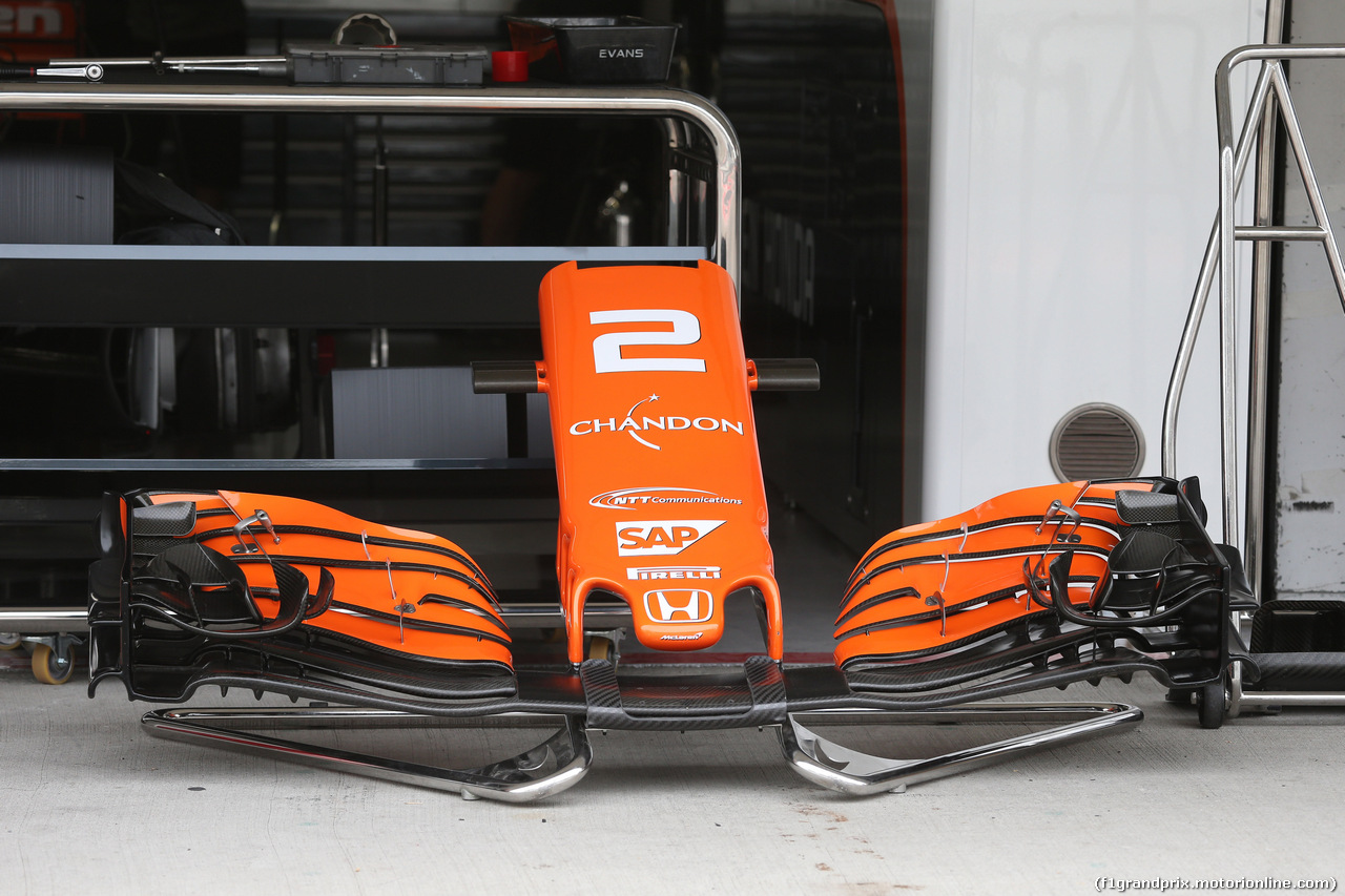 GP GIAPPONE, 05.10.2017- McLaren Honda MCL32 Frontal Wing