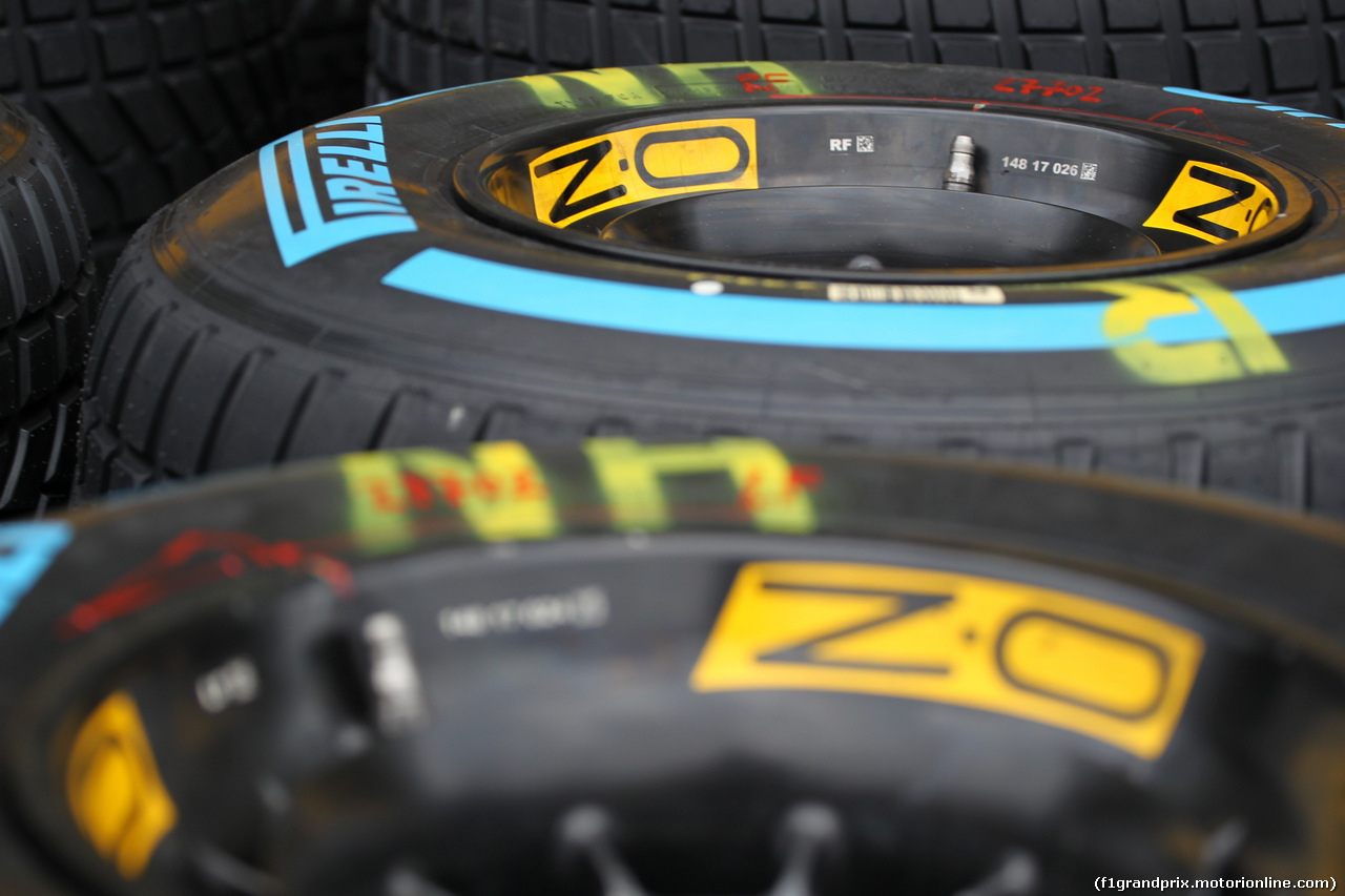GP GIAPPONE, 05.10.2017- Tyres