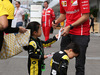 GP GIAPPONE, 05.10.2017- Sebastian Vettel (GER) Ferrari SF70H with young fans