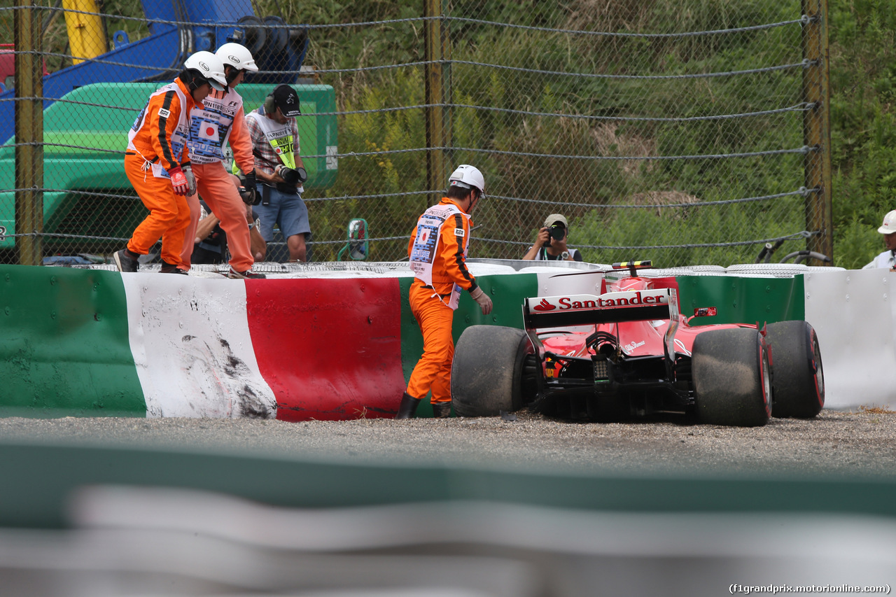 GP GIAPPONE, 07.10.2017- Prove Libere 3, Kimi Raikkonen (FIN) Ferrari SF70H after the crash