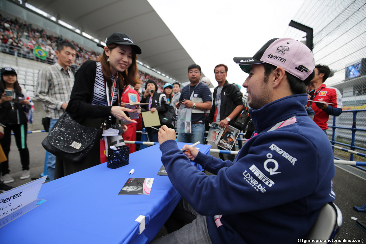 GP GIAPPONE, 05.10.2017- Sergio Perez (MEX) Sahara Force India F1 VJM010
