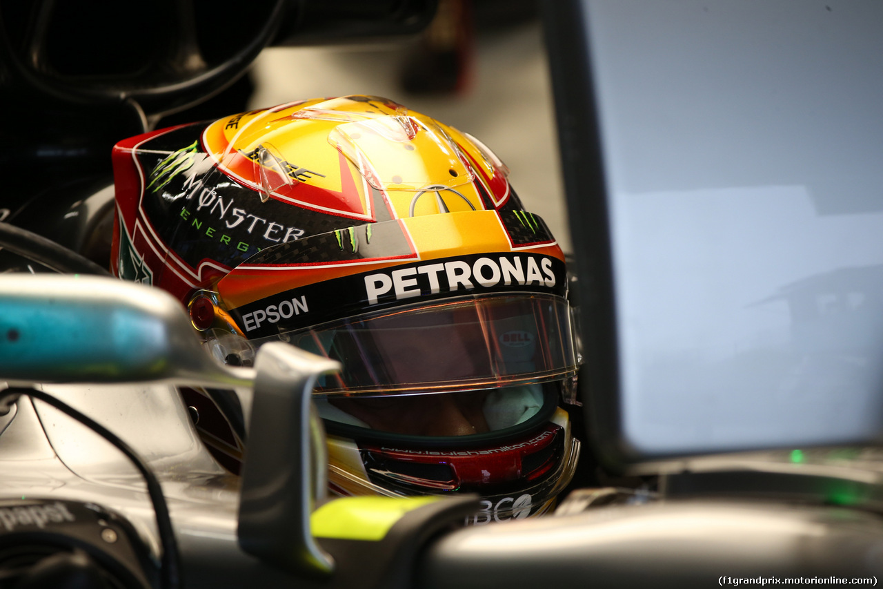 GP GIAPPONE, 06.10.2017- Prove Libere 2, Lewis Hamilton (GBR) Mercedes AMG F1 W08
