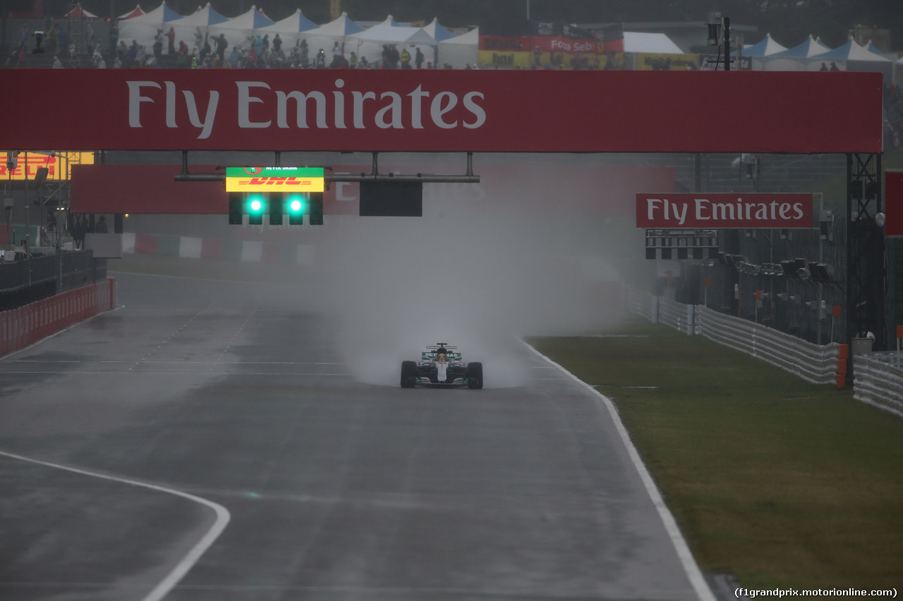 GP GIAPPONE, 06.10.2017- Prove Libere 2, Lewis Hamilton (GBR) Mercedes AMG F1 W08