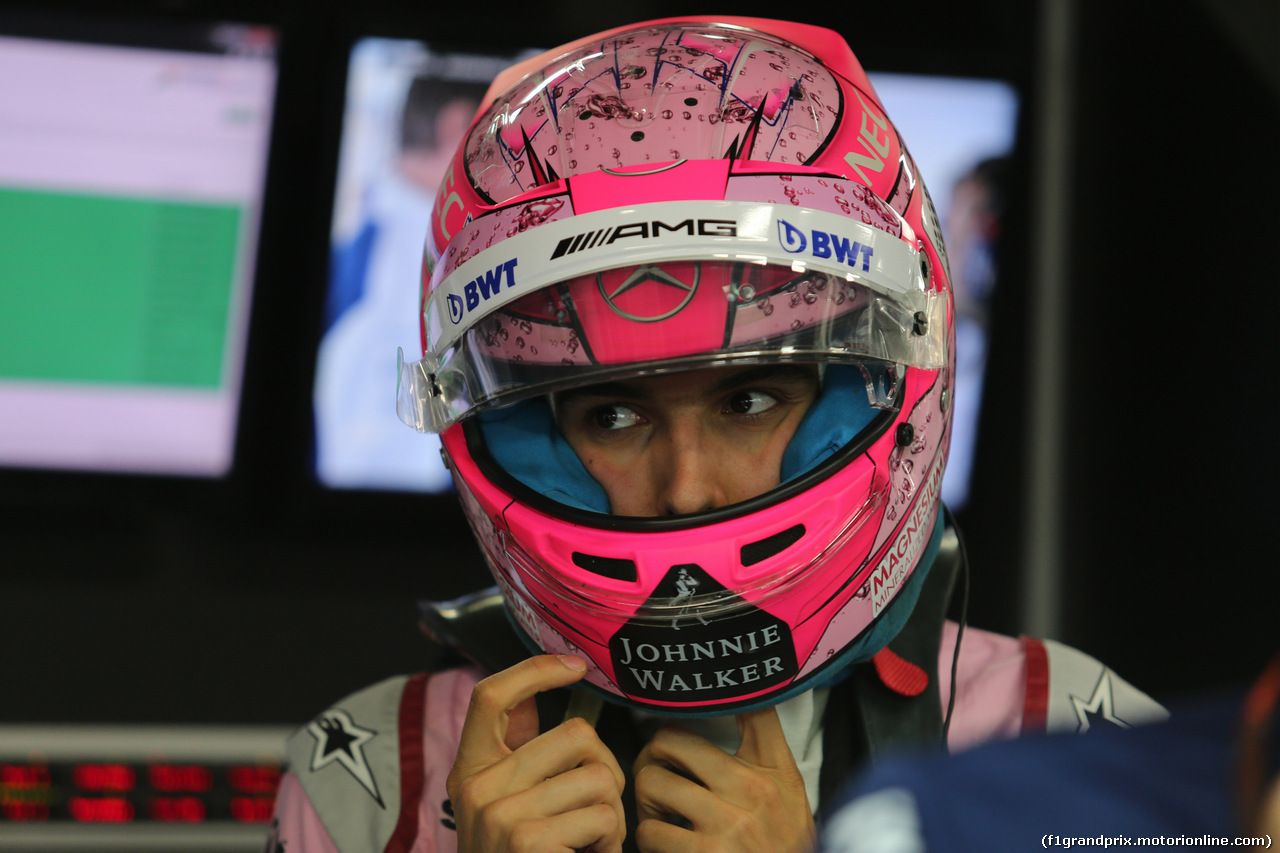 GP GIAPPONE, 06.10.2017- Prove Libere 2, Esteban Ocon (FRA) Sahara Force India F1 VJM10