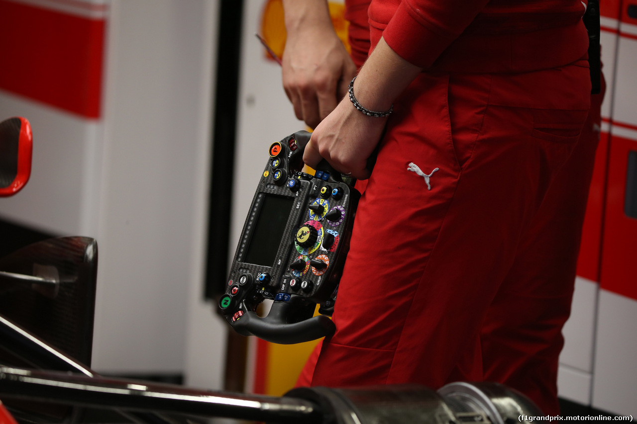 GP GIAPPONE, 06.10.2017- Prove Libere 2, Ferrari SF70H steering wheel