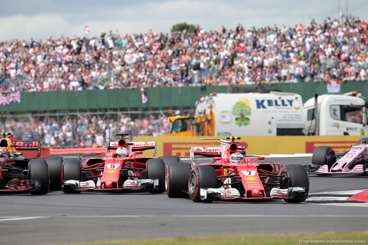GP GRAN BRETAGNA, 16.07.2017 - Gara, Sebastian Vettel (GER) Ferrari SF70H e Kimi Raikkonen (FIN) Ferrari SF70H