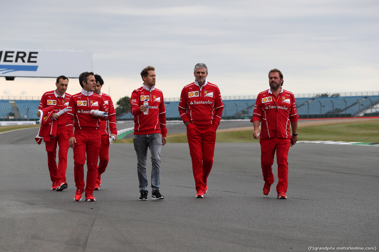 GP GRAN BRETAGNA, 13.07.2017 - Sebastian Vettel (GER) Ferrari SF70H e Maurizio Arrivabene (ITA) Ferrari Team Principal