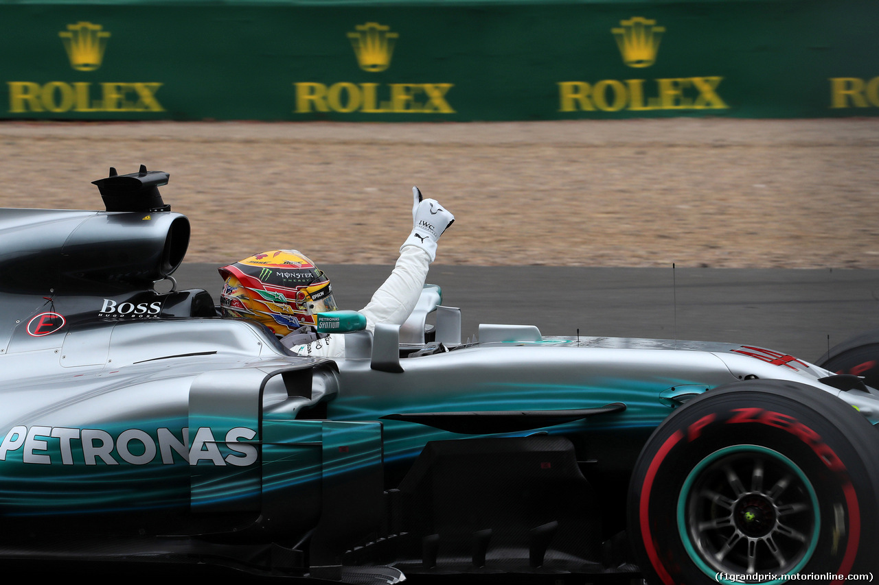 GP GRAN BRETAGNA, 15.07.2017 - Qualifiche, Lewis Hamilton (GBR) Mercedes AMG F1 W08 pole position