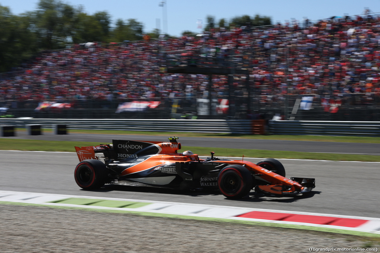 GP ITALIA, 03.09.2017- Gara, Stoffel Vandoorne (BEL) McLaren MCL32