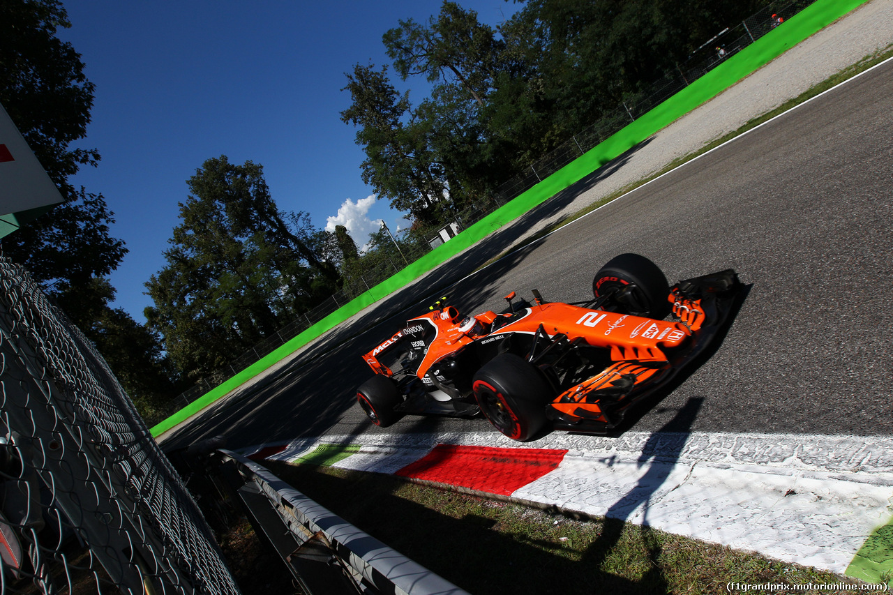 GP ITALIA, 03.09.2017- Gara, Stoffel Vandoorne (BEL) McLaren MCL32