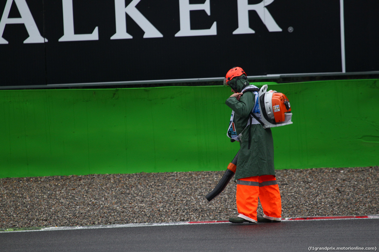 GP ITALIA, 02.09.2017- Qualifiche, marshall dry the track