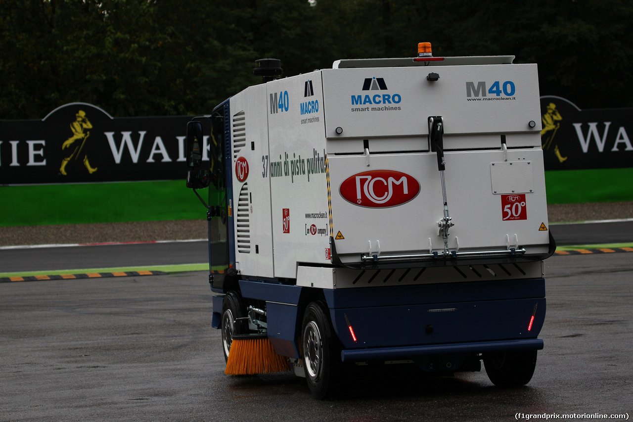 GP ITALIA, 02.09.2017- Qualifiche, marshall dry the track