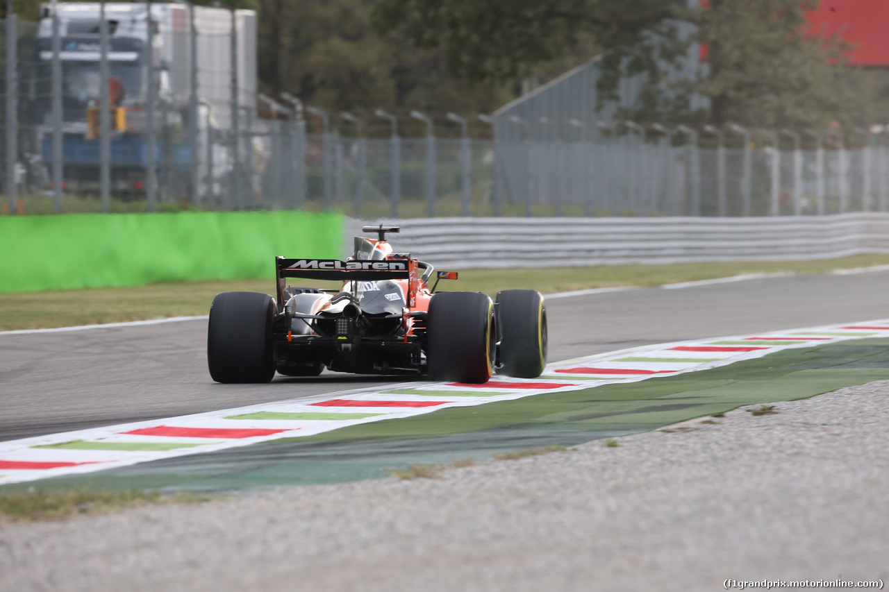 GP ITALIA, 01.09.2017- free Practice 1, Fernando Alonso (ESP) McLaren Honda MCL32