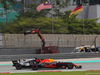 MALAYSIA GP, 01.10.2017 – Rennen, Max Verstappen (NED) Red Bull Racing RB13 überholt Lewis Hamilton (GBR) Mercedes AMG F1 W08