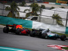 GP MALESIA, 01.10.2017 - Gara, Daniel Ricciardo (AUS) Red Bull Racing RB13 e Valtteri Bottas (FIN) Mercedes AMG F1 W08